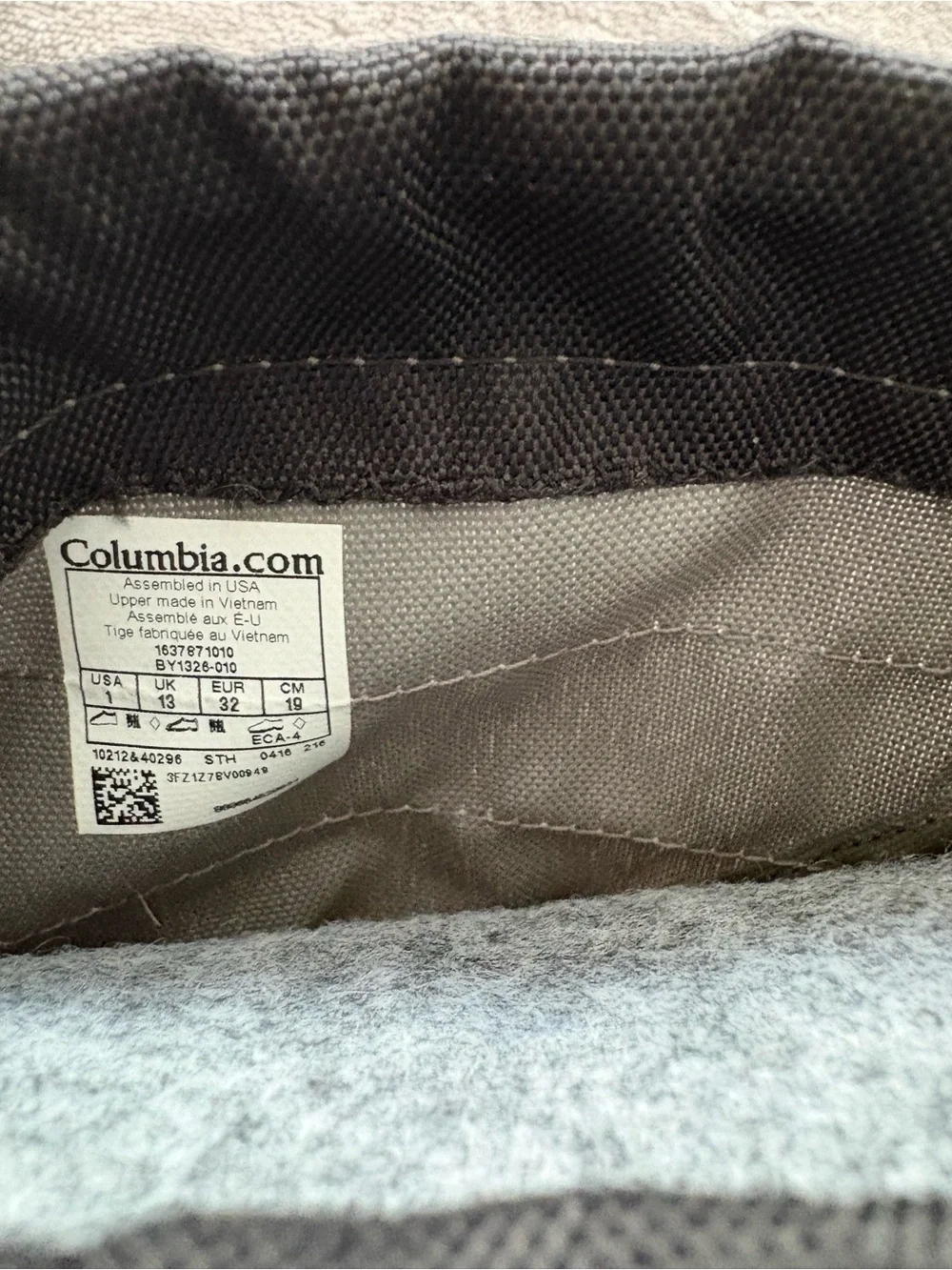 Columbia Kids Black and Gray Waterproof Snow Boots Size 1